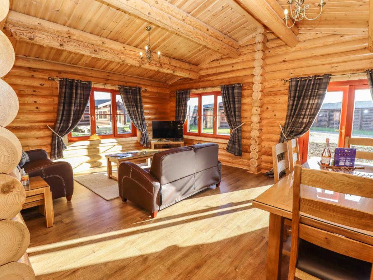 Holly Lodge Oakham Exterior photo